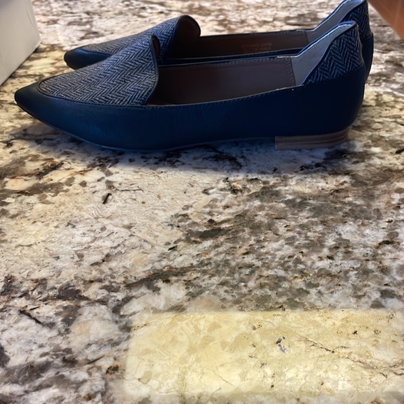 New in box!! Miim Blake Chevron Flat. - Picture 2 of 8